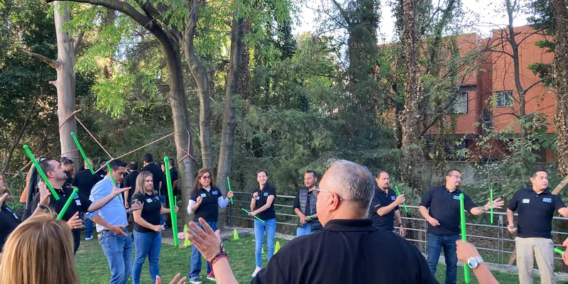 Trabajo en Equipo Trabajo en Equipo: Eventos de Team Building